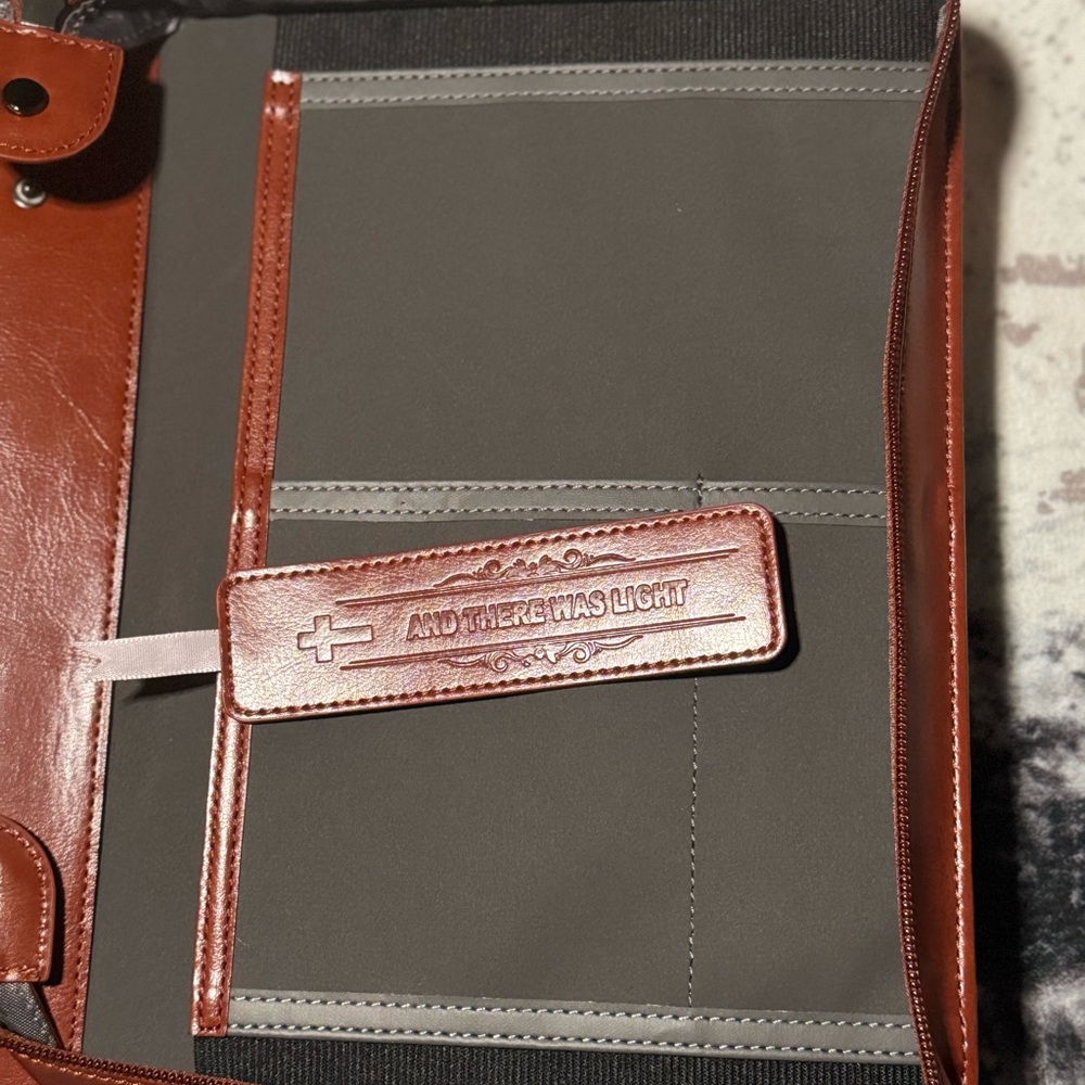 Egiant Bible Cover Case Brown Faux Leather with YKK Zipper Christian“GOD” - Picture 9 of 11